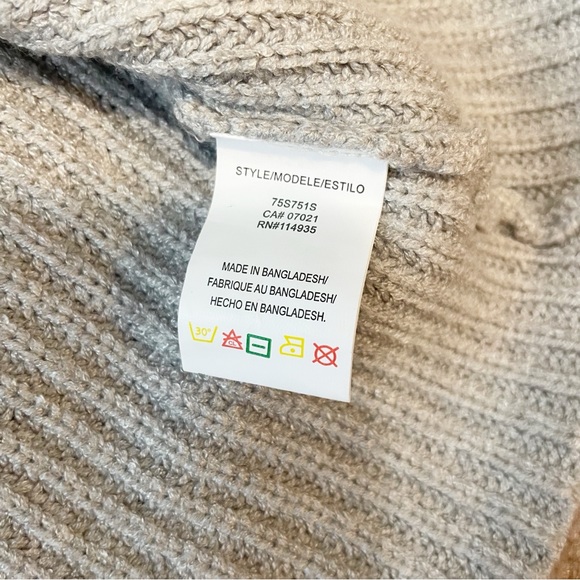 RD Style Grey Rib Knit diagonal zip mock-neck sweater Size XS - Picture 6 of 9